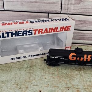 Walthers #931-1612 HO Scale 40ft SD Tank Car Gulf WRMX 14285